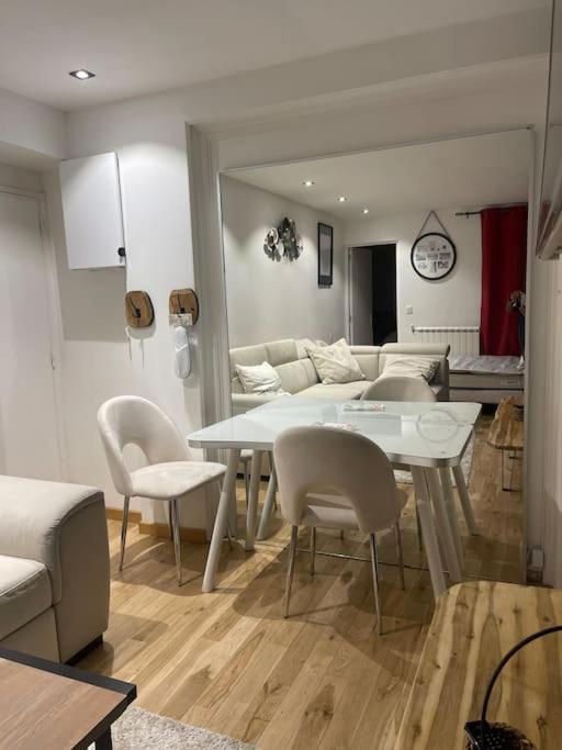Appartement Convivial Pour Sejourner Le Kremlin-Bicêtre Esterno foto