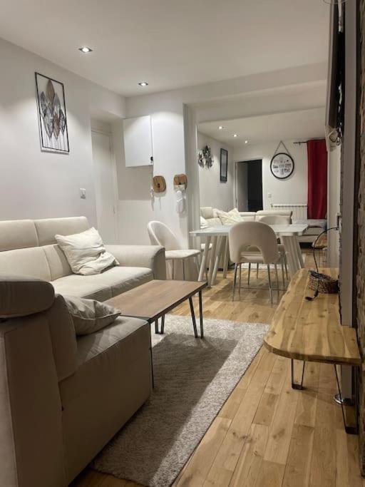 Appartement Convivial Pour Sejourner Le Kremlin-Bicêtre Esterno foto